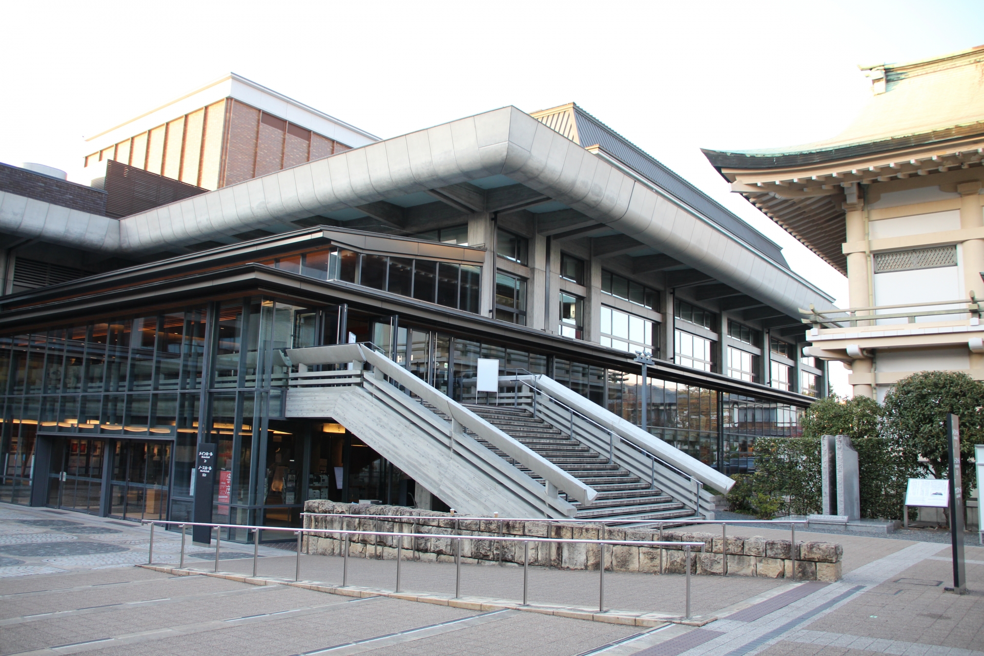 京都コンサートホール_03